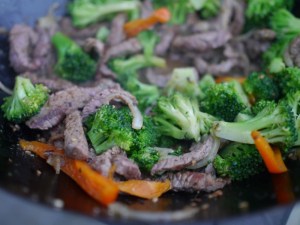 Orange-Scented-Thai-Beef-and-Broccoli-800x600